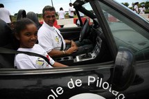 <center>Baptême de piste aux côtés du multi-champion Malik Unia<br>pour les marmailles saint-paulois<br> du quartier de Ravine Daniel <center>Baptême de piste aux côtés du multi-champion Malik Unia<br>pour les marmailles saint-paulois<br> du quartier de Ravine Daniel