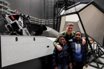 <center>"Un Incroyable Noël...." <br>Jour  5 : Le pilote de rafale réunionnais Sébastien Nativel accueille Enzo et Mathéo <BR> à la Base Aérienne 113 de Saint-Dizier  <center>"Un Incroyable Noël...." <br>Jour  5 : Le pilote de rafale réunionnais Sébastien Nativel accueille Enzo et Mathéo <BR> à la Base Aérienne 113 de Saint-Dizier