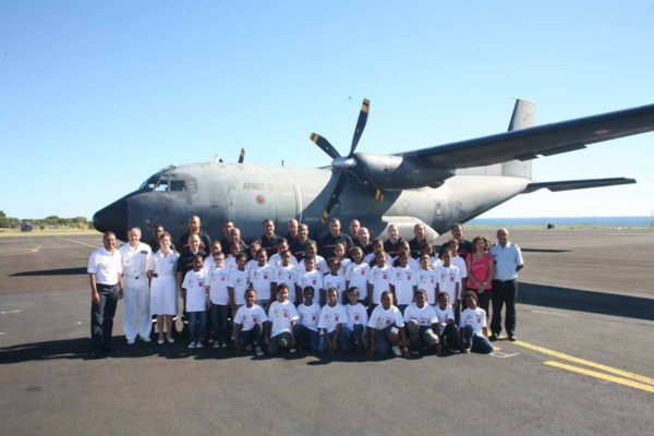 <center>1000 Sourires parraine son 5000ème enfant<br> à la Base Aérienne 181 <center>1000 Sourires parraine son 5000ème enfant<br> à la Base Aérienne 181