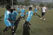 <center>Rencontre en VIM avec les kréopolitains <br>au stade de la Palmeraie