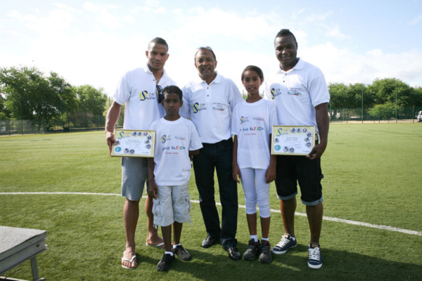 <center>Rencontre en VIM avec les kréopolitains <br>au stade de la Palmeraie <center>Rencontre en VIM avec les kréopolitains <br>au stade de la Palmeraie