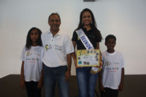 <center> Une Marraine de rêve, <br> Stéphanie Robert Miss Réunion 2012...