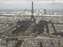 <center> Une semaine de rêve à Paris <br>  pour Cynthia et Josélito <br> 5000èmes enfants parrainés par 1000 Sourires 