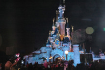 <center> Une semaine de rêve à Paris <br> pour Cynthia et Josélito <br> 5000èmes enfants parrainés par 1000 Sourires <center> Une semaine de rêve à Paris <br> pour Cynthia et Josélito <br> 5000èmes enfants parrainés par 1000 Sourires
