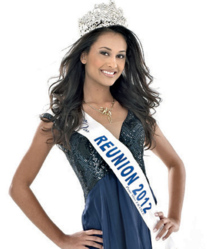 <center>Stéphanie Robert,  Miss Réunion 2012 <br>Marraine de 1000 Sourires