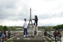 <center>Stéphanie Robert,  Miss Réunion 2012 <br>Marraine de 1000 Sourires
