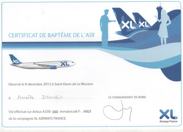 <center>85 marmailles de 1000 Sourires <br> touchent le ciel avec XL Airways                                                                    