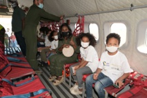 <center>1000 Sourires fête sa 250e opération <br> à bord d’un avion militaire <center>1000 Sourires fête sa 250e opération <br> à bord d’un avion militaire