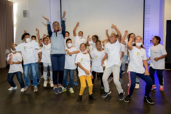 <center>Les marmailles de 1000 Sourires<br> invités au Mercure Créolia <br>pour fêter Noël avant l’heure <center>Les marmailles de 1000 Sourires<br> invités au Mercure Créolia <br>pour fêter Noël avant l’heure