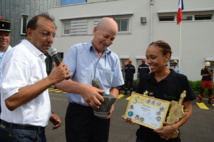 <CENTER>Journée en VIM avec les pompiers du SDIS, <br> la chanteuse Sega¨El <br>  et Stéphanie Robert, Miss Réunion 2012 ... 