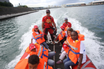 <CENTER>Journée en VIM avec les pompiers du SDIS, <br> la chanteuse Sega¨El <br>  et Stéphanie Robert, Miss Réunion 2012 ... 