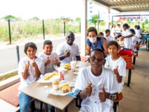 <center>Karting, initiation au geste de premiers secours<br> et  déjeuner surprise au Burger King <br> pour les marmailles de 1000 Sourires