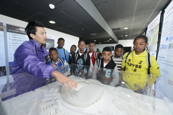 <center> S'envoler vers le rêve ... à Marseille, Nice,<br> Monaco, Salon de Provence ...   le stade Vélodrome