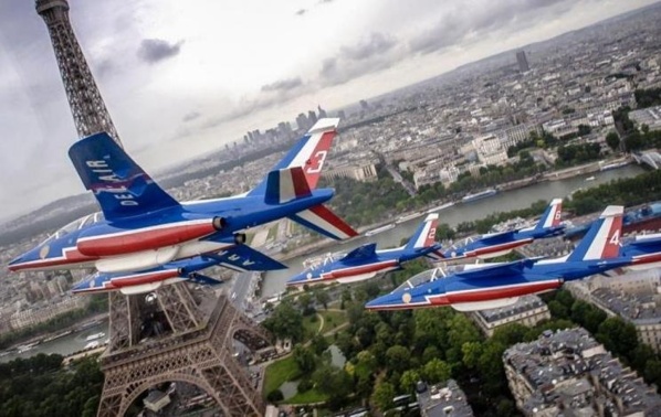  <center> S'envoler vers le rêve ... à Marseille, Nice,<br> Monaco, Salon de Provence ... 60ème anniversaire de la Patrouille de France