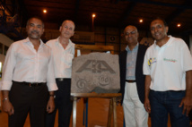 Un 6000ème sourire et <br>une 7ème bougie fêtés avec Air Austral Un 6000ème sourire et <br>une 7ème bougie fêtés avec Air Austral