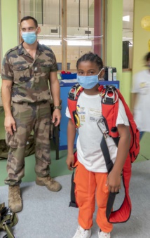 <center>Misison commando avec le 2ème RPIMa  <br> pour les marmailles de 1000 Sourires <center>Misison commando avec le 2ème RPIMa  <br> pour les marmailles de 1000 Sourires