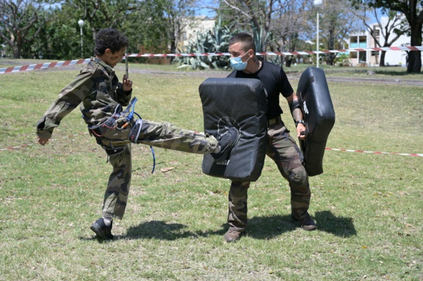 <center>Misison commando avec le 2ème RPIMa  <br> pour les marmailles de 1000 Sourires