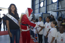 Un Noël magique à Air Austral pour les marmailles de Barrage Un Noël magique à Air Austral pour les marmailles de Barrage