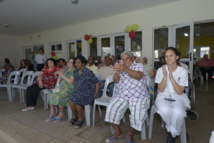 Miss Réunion et Ousanousava émerveillent les gramounes pour Noël