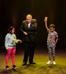 <center>Le magicien Michel Fages sort le grand jeu <br>pour les marmailles de 1000 Sourires <center>Le magicien Michel Fages sort le grand jeu <br>pour les marmailles de 1000 Sourires