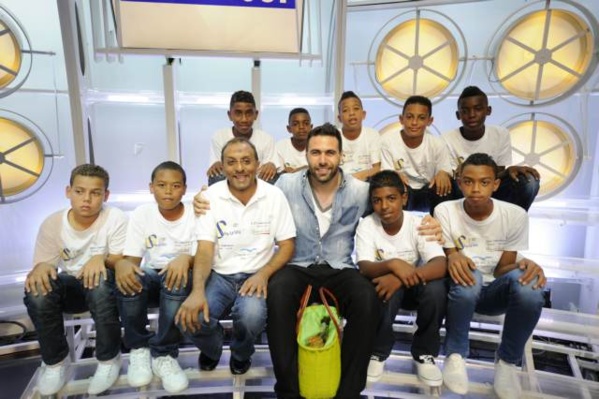 <center>Les petits Saint-Paulois invités <br>à l'émission Télé foot