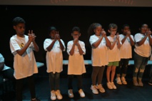 <center>Le mentaliste Vadrame Clair et le chorégraphe Julinho font le show pour<br> les marmailles de 1000 Sourires <center>Le mentaliste Vadrame Clair et le chorégraphe Julinho font le show pour<br> les marmailles de 1000 Sourires