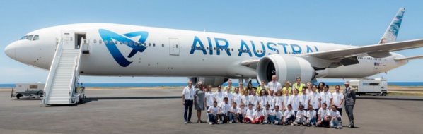 <center>Voyage au coeur de l’Aéroport Roland Garros <br>pour les marmailles de 1000 Sourires