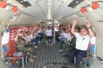 <CENTER>Baptême de l’air en CASA : les marmailles de <BR>1000 Sourires fêtent Noël “en lèr” <CENTER>Baptême de l’air en CASA : les marmailles de <BR>1000 Sourires fêtent Noël “en lèr”