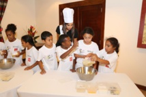 <center>Tapis Rouge et rencontres inoubliables <br>pour les marmailles de 1000 Sourires<br> au Palm Hôtel & Spa  *****