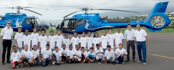 <center>Les marmailles de 1000 Sourires <br>survolent Saint-Paul avec Hélilagon <center>Les marmailles de 1000 Sourires <br>survolent Saint-Paul avec Hélilagon