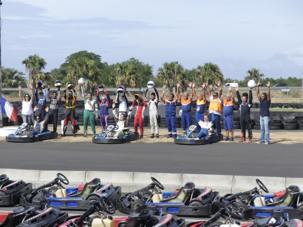 <center>Les marmailles 1000 Sourires s’initient au karting et aux gestes qui sauvent ...