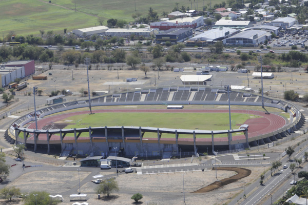 <center>Baptême en ULM  <br> pour les marmailles de 1000 Sourires <center>Baptême en ULM  <br> pour les marmailles de 1000 Sourires