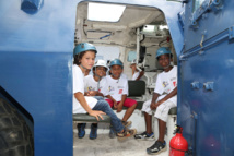 Un Noël citoyen avec la Gendarmerie pour les marmailles de 1000 Sourires Un Noël citoyen avec la Gendarmerie pour les marmailles de 1000 Sourires