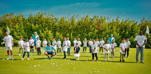<CENTER>Les marmailles de 1000 Sourires swinguent <br>en compagnie de Vadrame Clair et Mickaël Pouvin
