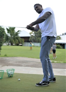 <CENTER>Les marmailles de 1000 Sourires swinguent <br>en compagnie de Vadrame Clair et Mickaël Pouvin <CENTER>Les marmailles de 1000 Sourires swinguent <br>en compagnie de Vadrame Clair et Mickaël Pouvin