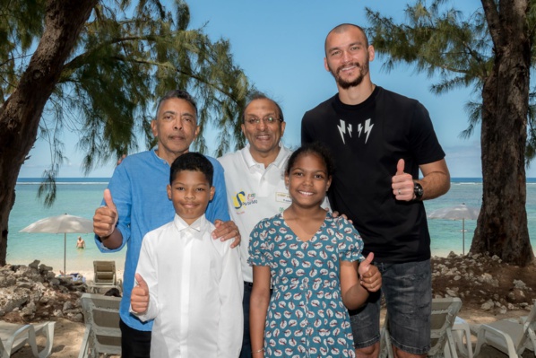 <center>Annonce du voyage le samedi 19 novembre 2022 au<br> Lux* Saint-Gilles en présence des parrains <br>Thierry Jardinot et Ludovic Ajorque <center>Annonce du voyage le samedi 19 novembre 2022 au<br> Lux* Saint-Gilles en présence des parrains <br>Thierry Jardinot et Ludovic Ajorque