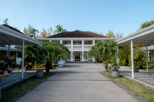 <center>Annonce du voyage le samedi 19 novembre 2022 au<br> Lux* Saint-Gilles en présence des parrains <br>Thierry Jardinot et Ludovic Ajorque <center>Annonce du voyage le samedi 19 novembre 2022 au<br> Lux* Saint-Gilles en présence des parrains <br>Thierry Jardinot et Ludovic Ajorque