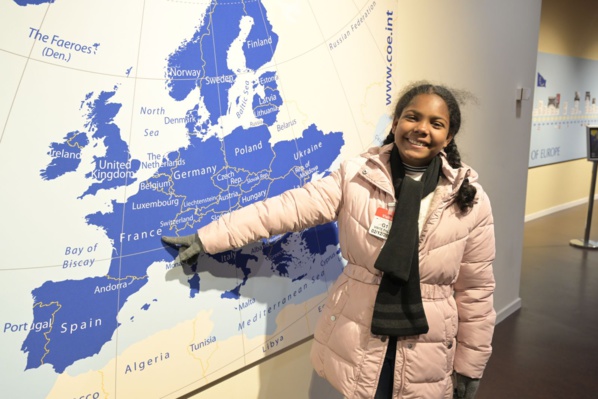 <center>L’Incroyable Noël » de Sara et de Yuri ... à Strasbourg / Découverte des institutions <center>L’Incroyable Noël » de Sara et de Yuri ... à Strasbourg / Découverte des institutions