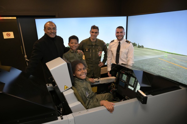 <center>L’Incroyable Noël » de Sara et de Yuri .. Direction Nancy / la Base Aérienne 133 - Ochey <center>L’Incroyable Noël » de Sara et de Yuri .. Direction Nancy / la Base Aérienne 133 - Ochey