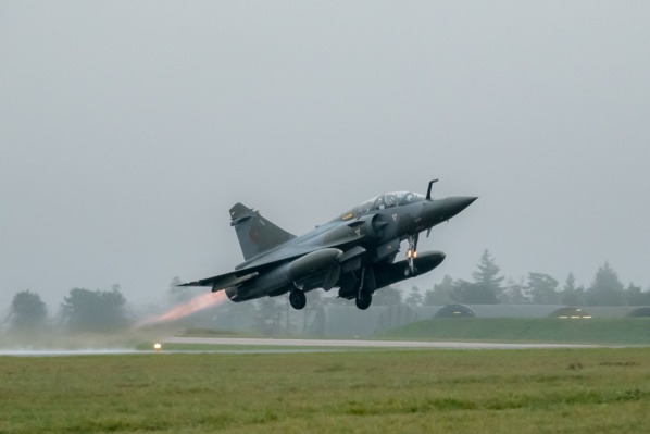 <center>L’Incroyable Noël » de Sara et de Yuri .. Direction Nancy / la Base Aérienne 133 - Ochey <center>L’Incroyable Noël » de Sara et de Yuri .. Direction Nancy / la Base Aérienne 133 - Ochey