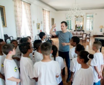 <center>300ème opération de l’Association 1000 Sourires : <br>les marmailles découvrent les coulisses <br> de la Préfecture et d’un Boeing 777 d’Air Austral <center>300ème opération de l’Association 1000 Sourires : <br>les marmailles découvrent les coulisses <br> de la Préfecture et d’un Boeing 777 d’Air Austral