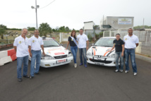 <center>Les VIM  de 1000 Sourires  découvrent le Rallye <br>avec le champion Malik Unia  et Miss Réunion