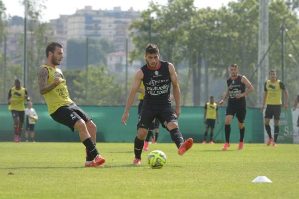 <center>  Mercredi 13 mai 2015 : Entrainement des pros de l’OGC Nice<br>au Parc des Sports Charles Ehrmann 