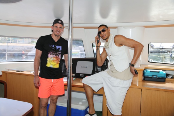 <center>Nicolas Douchez à la Réunion <br> sur invitation de 1000 Sourires <center>Nicolas Douchez à la Réunion <br> sur invitation de 1000 Sourires