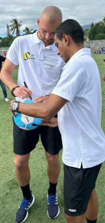 <center>Elisa De Almeida, Léa Le Garrec, Fabrice Abriel et Ludovic Ajorque, les quatre fantastiques<br> de la 14e édition de "Foot en VIM" <center>Elisa De Almeida, Léa Le Garrec, Fabrice Abriel et Ludovic Ajorque, les quatre fantastiques<br> de la 14e édition de "Foot en VIM"