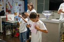 <center>13000 Sourires : un Noël inoubliable avec Air Austral  et Louis Bielle-Biarrey, nouveau Parrain de 1000 Sourires <center>13000 Sourires : un Noël inoubliable avec Air Austral  et Louis Bielle-Biarrey, nouveau Parrain de 1000 Sourires