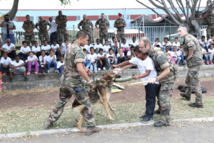 Un Noël citoyen avec le 2e RPIMA pour les Very Important marmailles de l'Eperon Un Noël citoyen avec le 2e RPIMA pour les Very Important marmailles de l'Eperon