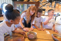 <center>Une journée 5 étoiles au Palm Hôtel pour<br> les marmailles de 1000 Sourires avec un MOF, <br>un pâtissier-chocolatier et une championne du monde de coiffure