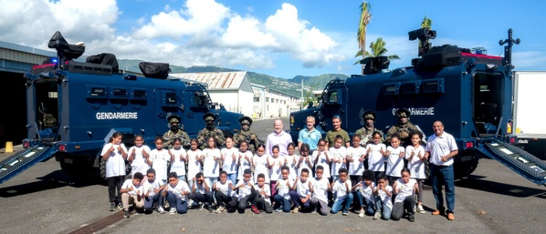 <center>Une belle aventure citoyenne avec la Gendarmerie de la Réunion  pour les marmailles de 1000 Sourires