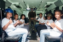 <center>Une belle aventure citoyenne avec la Gendarmerie de la Réunion  pour les marmailles de 1000 Sourires